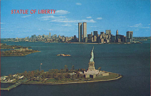 N� 137239 - Statue of Liberty (3) - Dim. Dim. 13,8x8,9 cm  - Editor �Nesper�s Map & Guide�, New York - Col. A. Monge da Silva (cerca de 1980)