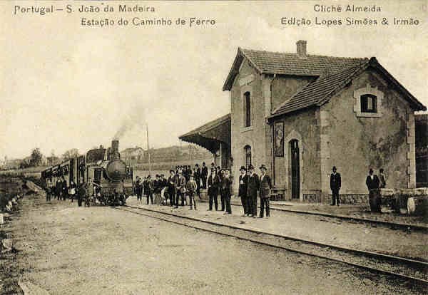 Postal 33 - 1904 Colec��o Selos e Postais de Portugal. Tr�s s�culos de Hist�ria Dim. 14x9,7cm. Col. Carlos Alberto Silva Sousa