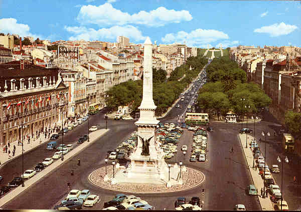 N� 185 - Lisboa. Pra�a dos Restauradores e Avenida da Liberdade - Colec��o D�lia - SD - Dim. 105x150 mm - Col. Gra�a Maia