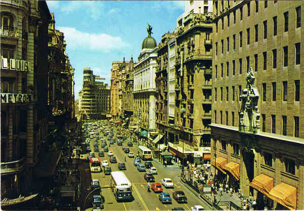 N.� 285 - MADRID - Avenida Jos� Antonio - Ed. GARCIA GARRABELLA y Cia. - ZARAGOZA Distribuidor: V. MARTINEZ - A. Ferrant, 8, 6� Telf. 2396096 - SD - Dim. 15x10,4 cm - Col. Manuel B�ia (1971)