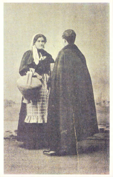 N.� 36 - Estudante e Tricana de Coimbra - COIMBRA - Ed. An�nima (cerca de 2012) - Dim. 140x90 mm - Col. �nio Semedo