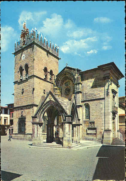 N� 197/PR - GUIMARAES. Padr�o do Salado e �Colegiada� de N� Sr� da Oliveira (s�c. XIV) - Ed. prov�ncia Tur�stica - SD - Dim. 148x103 mm - Circ. 6-9-1964 - Col. Gra�a Maia