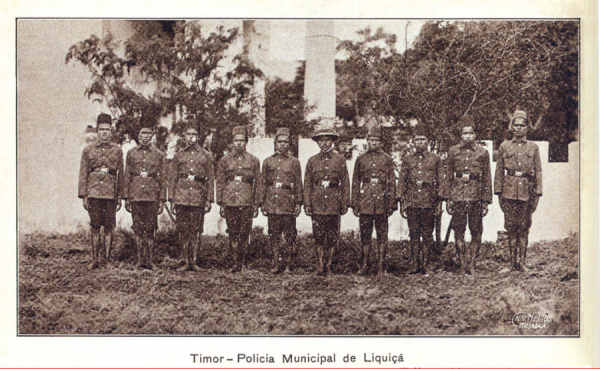 SN - Timor - Pol�cia Municipal de Liqui�� - Edi��o da Circunscri��o Civil de Liqui�� -  SD - Dim. ??x?? cm - Col. Monge da Silva (Cerca de 1925)