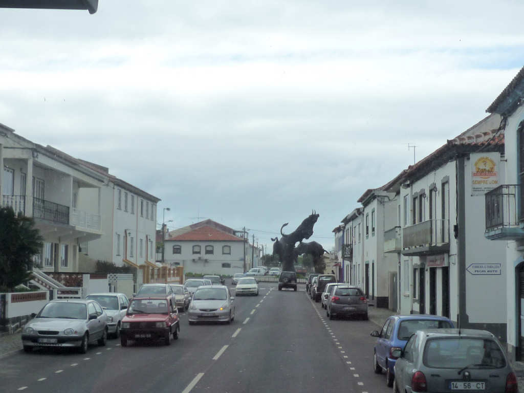 Clicar para ampliar.