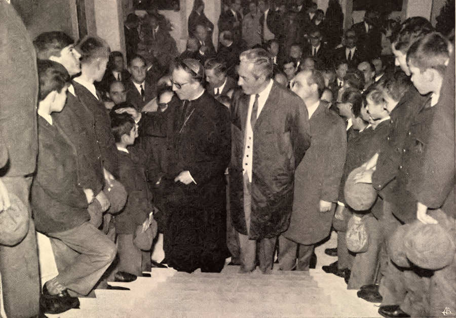 Clicar para ampliar.