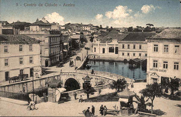 Imagem de um postal antigo de Aveiro. Clicar sobre ele para consulta do �lbum.