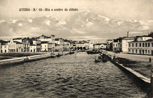 N.� 15 - Ria e centro da cidade - Editores MOREIRA & TORRES - SD - Dim 13,7x8,8 cm. - Col.  FMSarmento.