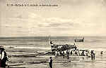 N.� 34 - Na Costa de S. Jacinto, os barcos de pesca - Editores MOREIRA & TORRES, Aveiro - SD - Dimens�es 13,7x8,8 cm. - Col.  FMSarmento.