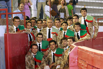 Clicar para ampliar.