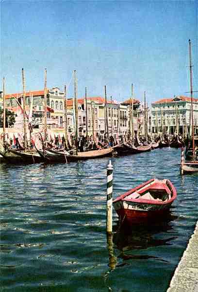 S�rie 69, N.� 6 - Aveiro (Portugal) Canal Central - Edi��o da Comiss�o Municipal de Turismo de Aveiro - S/D - Dimens�es: 10,1x14,9 cm. - Col. HJCO