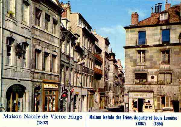 S/N - Besan�on (Doubs) La maison natale de Victor Hugo... Las maison natale des fr�res Lumi�re... - Edi��o Combier Imprimeur M�con 25.056 - CIM - Dimens�es: 15x10,4 cm. - Col. HJCO (1979).