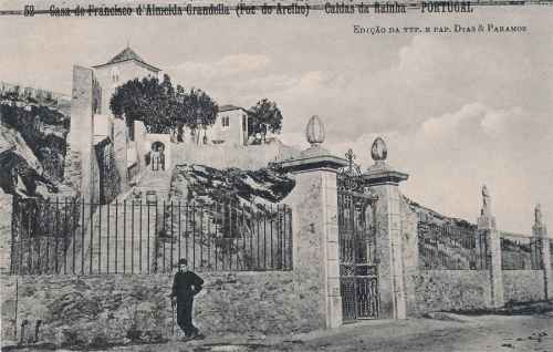 S/N.� - Edi��o da Typ. e Pap. Dias & Paramos - Casa de Francisco d'Almeida Grandella (Foz do Arelho) - Data: cerca de 1910 - Dimens�es: 13,2x8,8 cm. - Col. Miguel Chaby.
