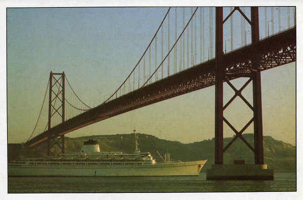 N.� 220 - LISBOA - Portugal  Ponte sobre o Tejo - Ed. MARGRAPE - S/D - Dimens�es: 15x10 cm - Col. M�rio F. Silva.