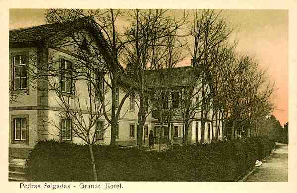 S/N - Pedras Salgadas - Grande Hotel - Sem indica��o do editor - S/D - Dimens�es: 13,8x9 cm. - Col. Aur�lio Dinis Marta.