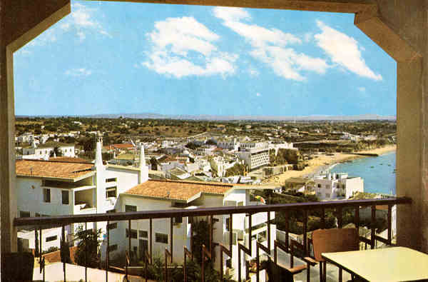 N�. 28 - ALBUFEIRA (Portugal) Vista parcial - Ed. FERNANDO P. DE CARVALHO - S/D - Dim: 15x10,3cm - Col. Manuel e F�tima B�ia (1967)