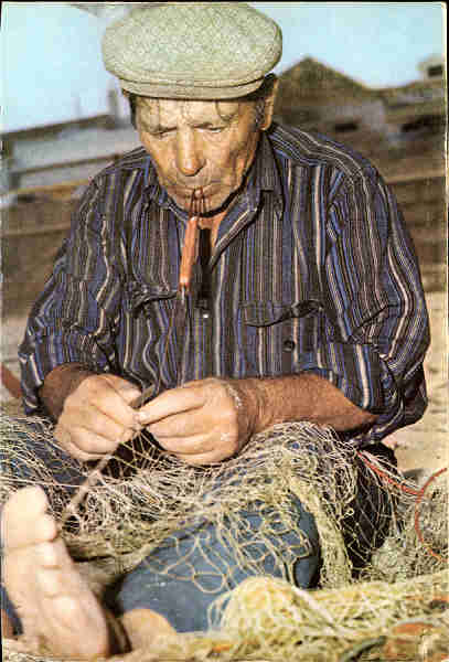N� 1527 - ALGARVE.portugal. Pescador - C�MER, Trav. do Alecrim, 1 - Tel. 328775 Lx - SD - Dim. 14,5x10 cm. - Col. Ilda Bastos.