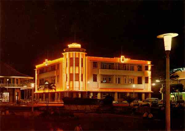 N.� 223 - BEIRA-Mo�ambique - Edi��o C�MER, Trav. do Alecrim, 1 - Tel. 328775, Lisboa - S/D - Dimens�es: 15x10,5 - Col. Manuel B�ia (1970) 