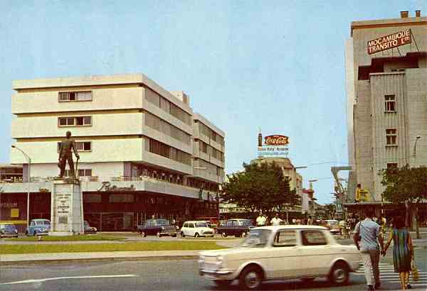 N.� 27 - BEIRA-Mo�ambique - Edi��o de M. Salema & Carvalho, Ld�, Beira Mo�ambique - S/D - Dimens�es: 15x10,4 cm. - Col. HJCO (Circulado em 1968)