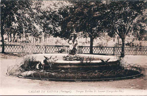 S/N - Portugal-Caldas da Rainha Parque Rainha D.Leonor (Largo das R�s) - Editor Jos� da Silva Dias - Editado em 1926 - Dimens�es: 14x9 cm. - Col.Miguel Chaby