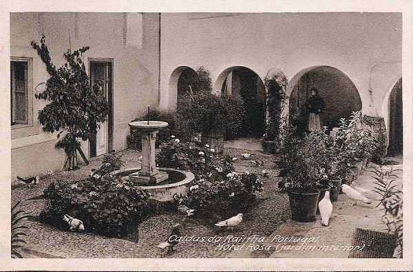 S/N - Portugal-Caldas da Rainha Hotel Rosa (Jardim interior) - Editor Hotel Rosa - Editado em 1928 - Dimens�es: 14x9 cm. - Col. Miguel Chaby