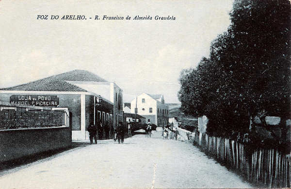 S/N - Portugal-Caldas da Rainha Foz do Arelho Rua  Francisco Almeida Grandela - Editor Jos� da Silva Dias (Editado em 1927) - Dimens�es: 14x9 cm. - Col. Miguel Chaby
