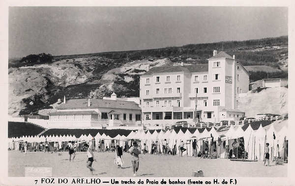 N.� 7 - Portugal Caldas da Rainha-Foz do Arelho-Um Trecho da Praia de banhos (frente ao H. do F.) - Editor Passaporte Loty (Editado em 1951) - Dimens�es: 9x14 cm. - Col. Miguel Chaby