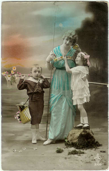 N� 3709 - L. Branger, Nanterre - SD - Circulado em 1918 - Dim. 13,8x8,8 cm - Col. M. Soares Lopes