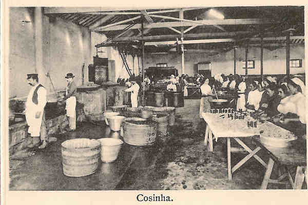 08 - Interior da F�brica Brand�o Gomes & Ca - Cosinha - Dim. 75x50 mm.- Col. Miguel Chaby.