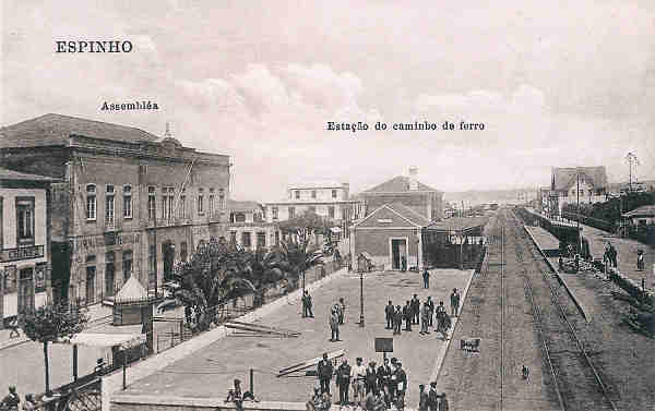 SN - Portugal. Espinho - Assembleia e Esta��o do Caminho de Ferro - Editor Alberto Malva - 1910 - Dim. 14x9 cm. - Col. M. Chaby