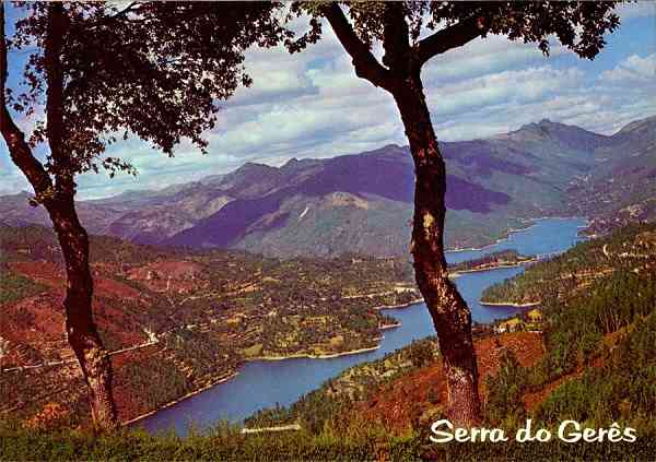 N.� 349 - (Portugal) Serra do Ger�s Um aspecto da albufeira da barragem da Cani�ada - Edi��o Lusocolor, Arcos de Valdevez - S/D - Dimens�es: 14,9x10,5 cm. - Col. Manuel B�ia.