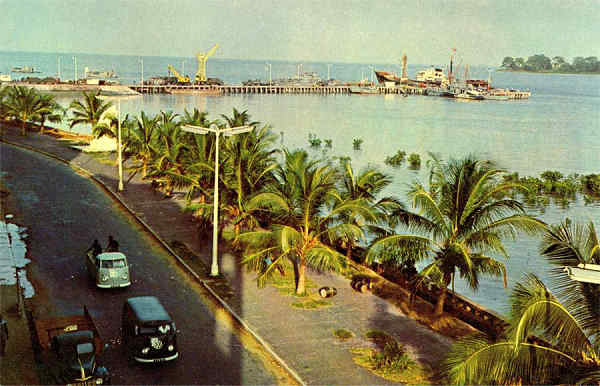 N.� 134 - Vista da Ponte-Cais (Bissau) - Edi��o �Foto Serra�, C. P. 239 - Bissau - Dimens�es: 13,9x9 cm. - Col. HJCO (1968).
