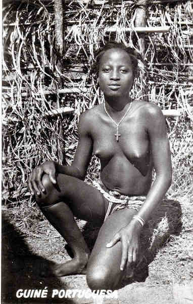 N.� 10 - A Bajuca Papel BIOMBO - Ed. CASA MENDES - BISSAU - Dim. 14x9cm Col. Joaquim Jos� Martins Mendes (1973)