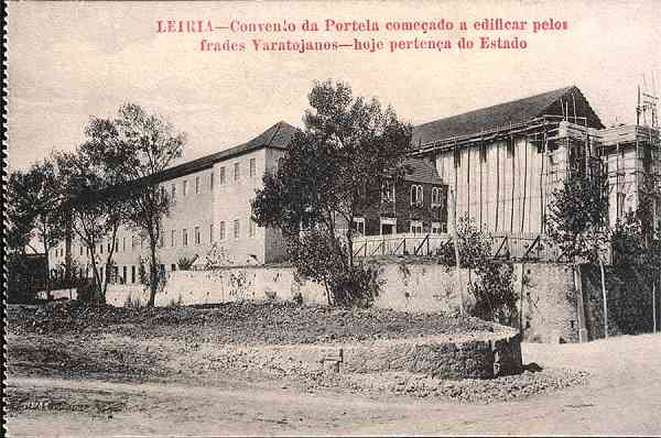 S/N - LEIRIA-Convento da Portela come�ado a edificar pelos frades Varatojanos-hoje perten�a do Estado - Editor: Union Postale Universelle - Dimens�es: 13x9 cm. - Col. R. Gaspar.