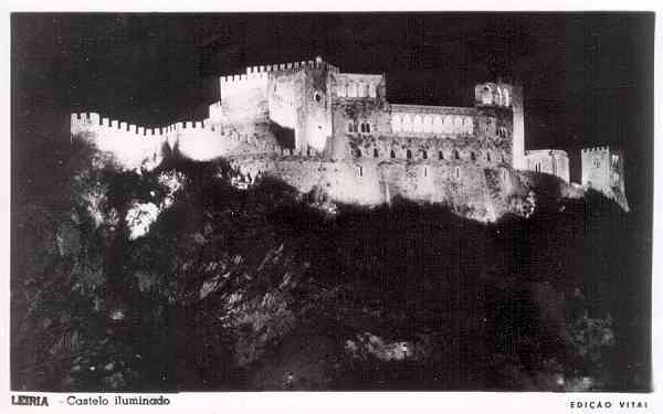 S/N - LEIRIA-Portugal Castelo iluminado - Edi��o Vital - S/D - Dimens�es: 14x9 cm. - Col. R. Gaspar.