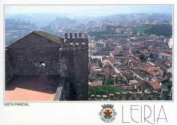 N.� 2 - LEIRIA-Portugal Vista Parcial - Edi��o da Regi�o de Turismo de Leiria, Rota do Sol - S/D - Dimens�es: 15x10 cm. - Col. R. Gaspar.