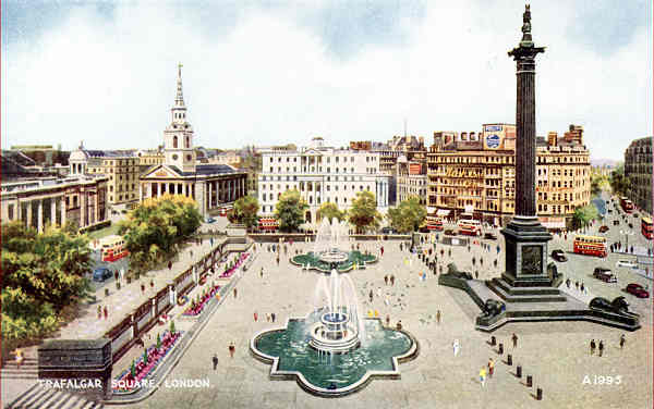 A1995 - London, Trafalgar Square - Reedi��o de Valentine & Suns em 1951 - Dim. 13,9x8,8 cm - Col. Am�lcar Monge da Silva (cerca de 1925)