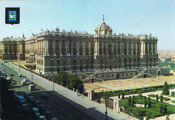 N� 19- MADRID - Palacio Real - Ed. DOMINGUEZ - MADRID POSTALES ESCUDO DE ORO Ediciones FISA - Piqu�,4 - Barcelona Impreso en Espa�a - SD - Dim. 15x10,4 cm - Col. Manuel B�ia (1971)