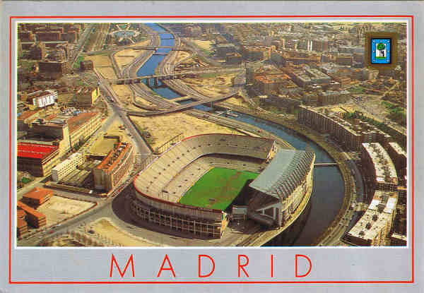 N� 36- MADRID - Estadio Vicente Calder�n - Ed. L DOMINGUEZ - MADRID Red Line De Madrid al cielo ESCUDO DE ORO FISA I.G. - Palaudarias,26 - Barcelona - Printed in Spain - SD - Dim. 14,8x10,3 cm - Col. Manuel B�ia (1984)