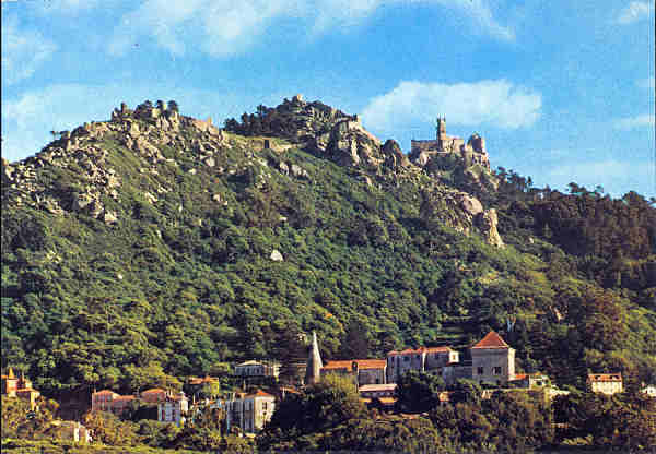 N� 619 - SINTRA. Castelo dos Mouros e Pal�cio da Pena - Edi��o A Passaporte LOTI - SD - Dim. 14,8x10,4 cm - Col. A. Monge da Silva (cerca de 1980)