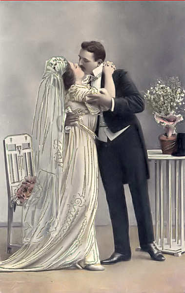 S�rie 1333/5 - Postal com dourados em relevo- Edi��o an�nima - Dim. 13,7x8,7 cm - Col. Am�lcar Monge da Silva (cerca de 1910)