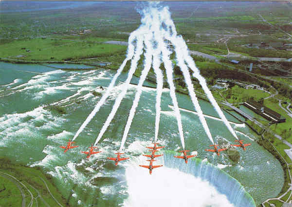 N.� 473 - THE RED ARROWS - Ed. CHARLES SKILTON & FRY LTD - 0934-743737 Photo Ministry of Defence Crown Copyright Printed in Great Britain - SD Dim. 15x10,5 cm - Col. Manuel B�ia (1986).