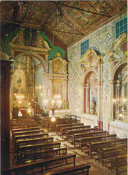 N.� 288 MADEIRA  Interior da Igreja de Santa Clara, onde se encontra o t�mulo de Jo�o Gon�alves Zarco, - Ed. CARV�O, MARTINS & SILVA, LDA - RUA DIREITA, 21 - FUNCHAL FABRICADO EM IT�LIA - SD - Dim. 10,4x14,5 cm - Col. Manuel e F�tima B�ia (1975).