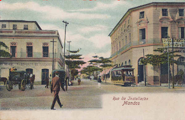 N� 3991 - Man�os, Rua da Installa��o - Dim. 14x8,9 cm - Edi��o Photographia Allem�, Man�os - Col. Am�lcar Monge da Silva (cerca de 1900)