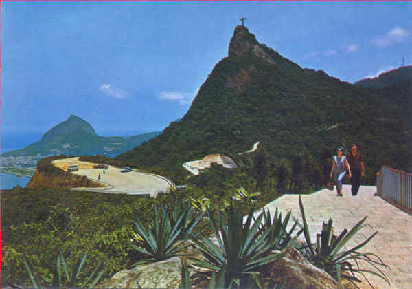 N� 36 - Vista do Corcovado 1 - Dim. 14,8x10,4 cm - Editora Mercator, S Paulo - Circulado em 1970 - Col. A. Monge da Silva (1969)