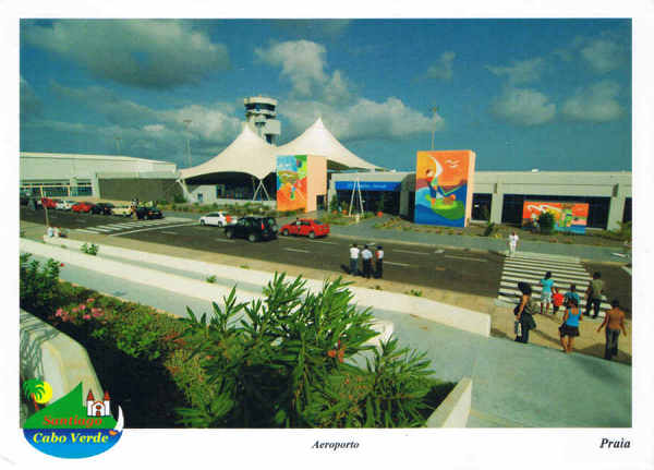 SN - Praia - 03p Cabo Verde  Aeroporto Internacional da Praia - Ed. Informa��o Tur�stica - Lucete Fortes - Mindelo - Cabo Verde - tel +238 2324267 www.bela-vista.net Foto: Dr. Pitt Reitmaier - SD - Dim. 14,8x10,5 cm - Col. Manuel B�ia (2011)