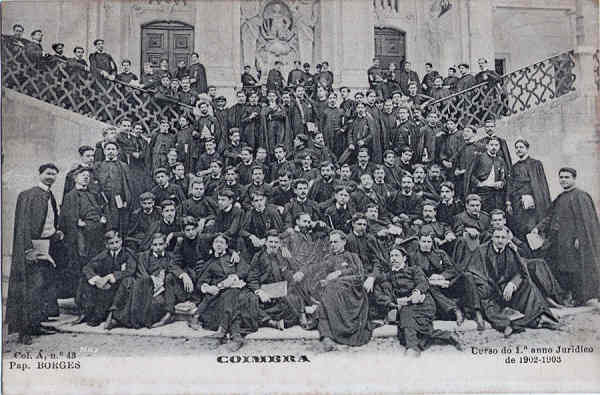 Col. A, 48 - Curso do 1� anno Juridico de 1902/03 - Pap. Borges, Coimbra - Dim. 138x92 mm - Col. A. Monge da Silva (cerca de 1905)
