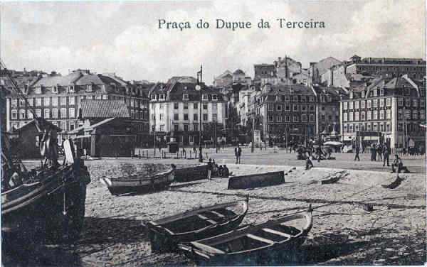 S/N - Pra�a Duque da Terceira (Cais do Sodr�) - Dim. 139x87 mm - Edi��o da Sec��o de Postais dos Grande Armaz�ns do Chiado, Lisboa- Col. A. Monge da Silva (cerca de 1910)
