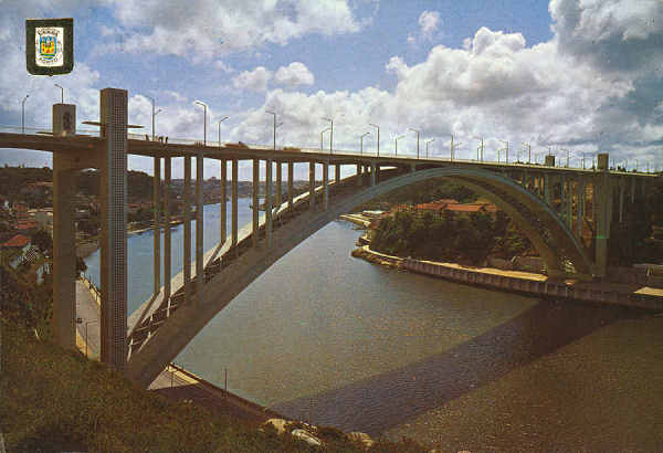 N� 16 - PORTO. Ponte da Arr�bida - Ed. LIFER, Porto - SD - Dim. 104x148 mm - Col. Gra�a Maia (circulado em 1976)