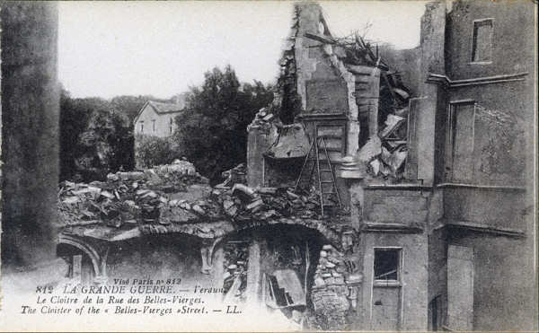 812 - La Grande Guerre. Verdun, Le Cloitre de la Rue des Belles Vierges - Edition � Lev, Fils & Cie �, Paris - Dim. 140x87 mm . Col. A. Monge da Silva (cerca de 1920)