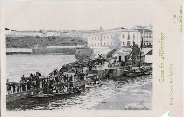 N� 28 - Caes da Alfandega - Edi��o da Loja do Buraco - Dim. 136x87 mm - Col. A. Monge da Silva (anterior a 1910)
